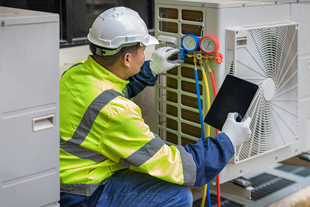 Professional Air Conditioning Repair technician working in Oaks, PA